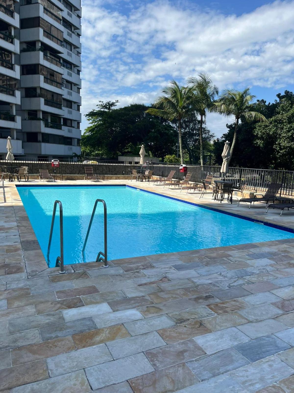 Apto 2qts Alfabarra2-praia Da Barra Da Tijuca *